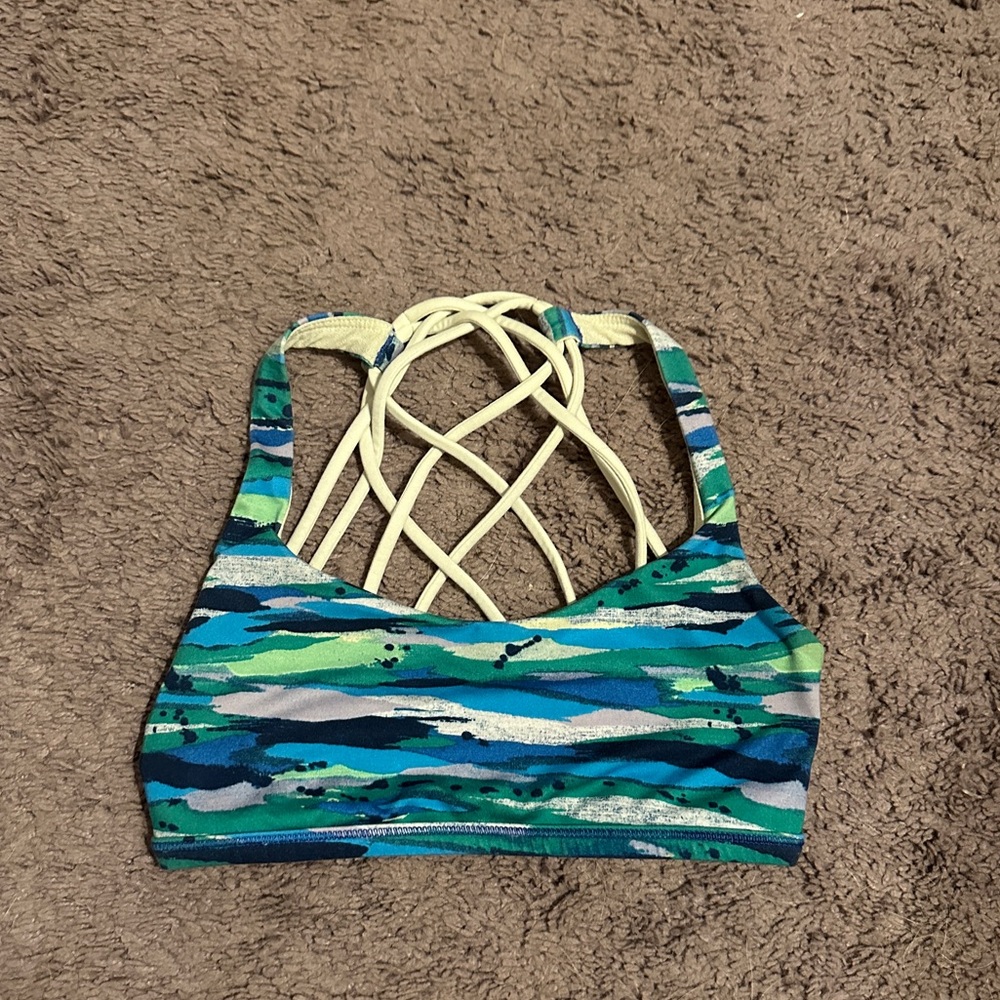 Lululemon free to be wild bra